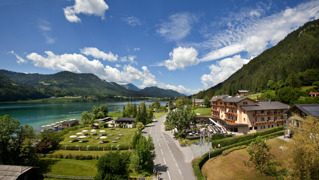 Strandhotel am Weissensee Außenansicht